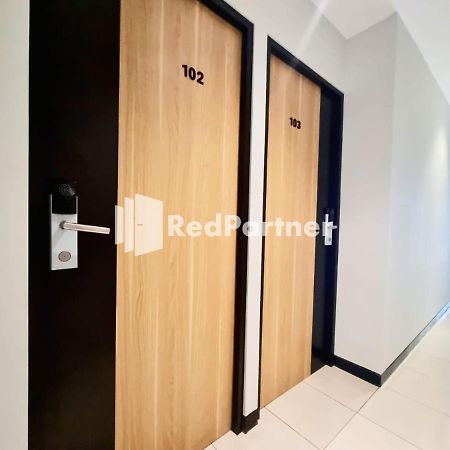Pandawa Guest House At Ngaliyan Square Mitra Reddoorz Semarang Exterior foto
