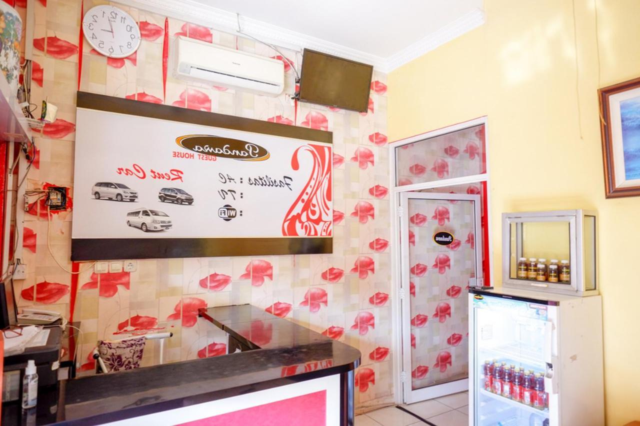 Pandawa Guest House At Ngaliyan Square Mitra Reddoorz Semarang Exterior foto